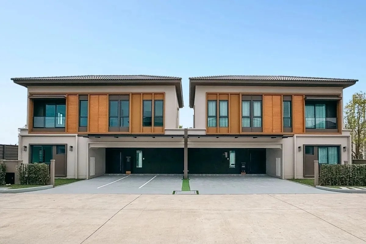 บ้านแฝด 2 ชั้น โครงการ GRANDE PLENO บางนา - กิ่งแก้ว