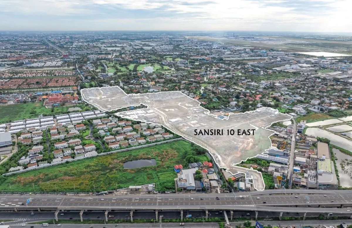 ภาพมุมสูงที่ดินโครงการ Sansiri 10 East ริมถนนบางนา-ตราด กม.10