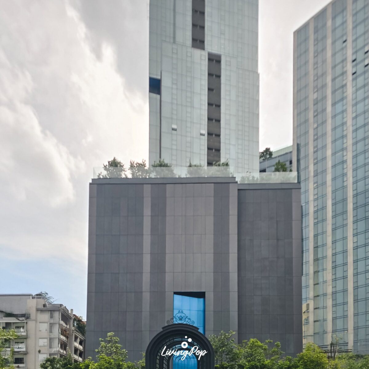 The Residences 38 อาคารโครงการ ซอยสุขุมวิท 38