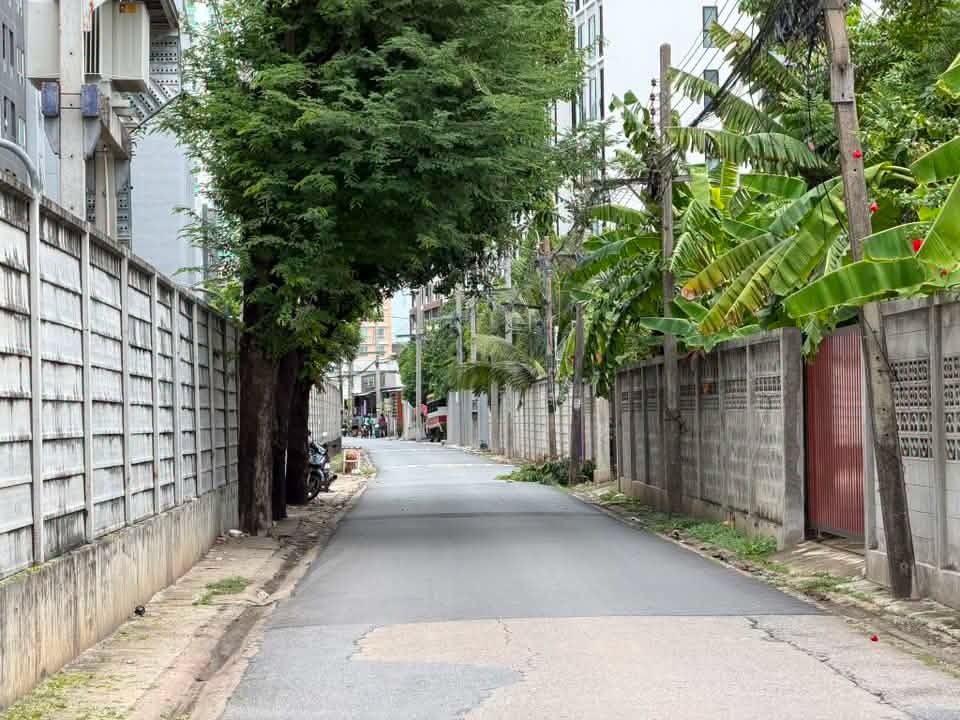 บรรยากาศในซอยพหลโยธิน 34 แยก 11