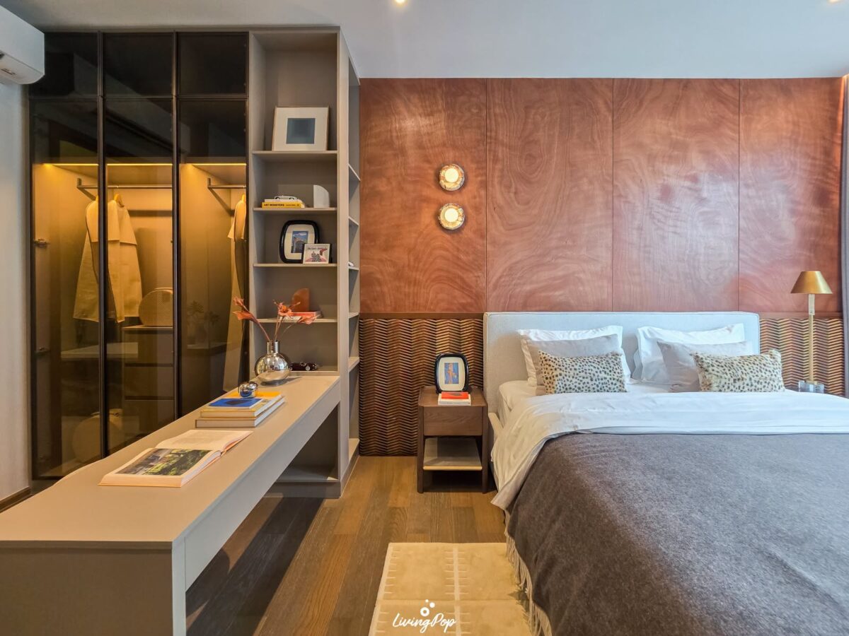 Via Ari ห้องตัวอย่าง ห้องนอนพร้อม Walk-in Closet